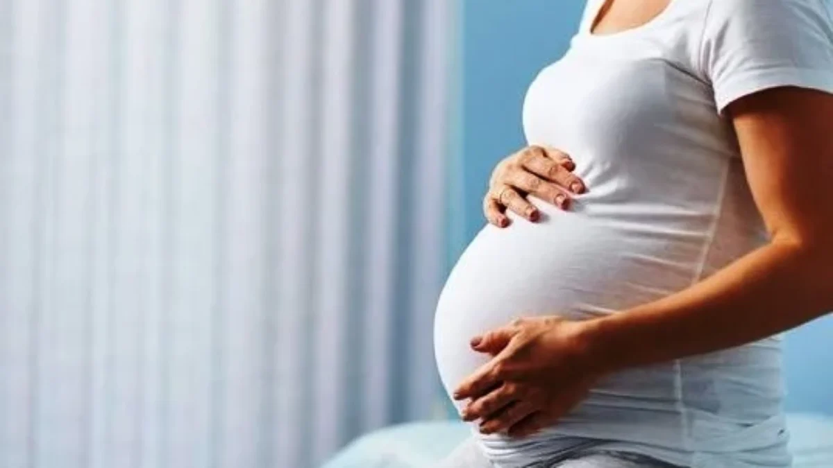 Inilah Daftar Makanan yang Harus Dihindari saat Hamil 9 Bulan