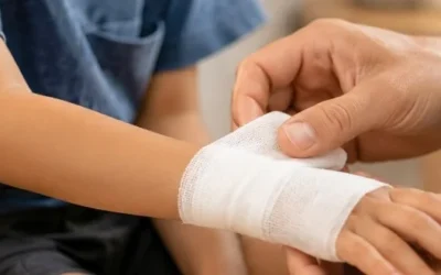 7 Tips Merawat Luka yang Tepat Biar Cepat Sembuh dan Bebas Infeksi