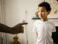 Cara Mengajarkan Anak Disiplin Sejak Dini Tanpa Marah dan Drama