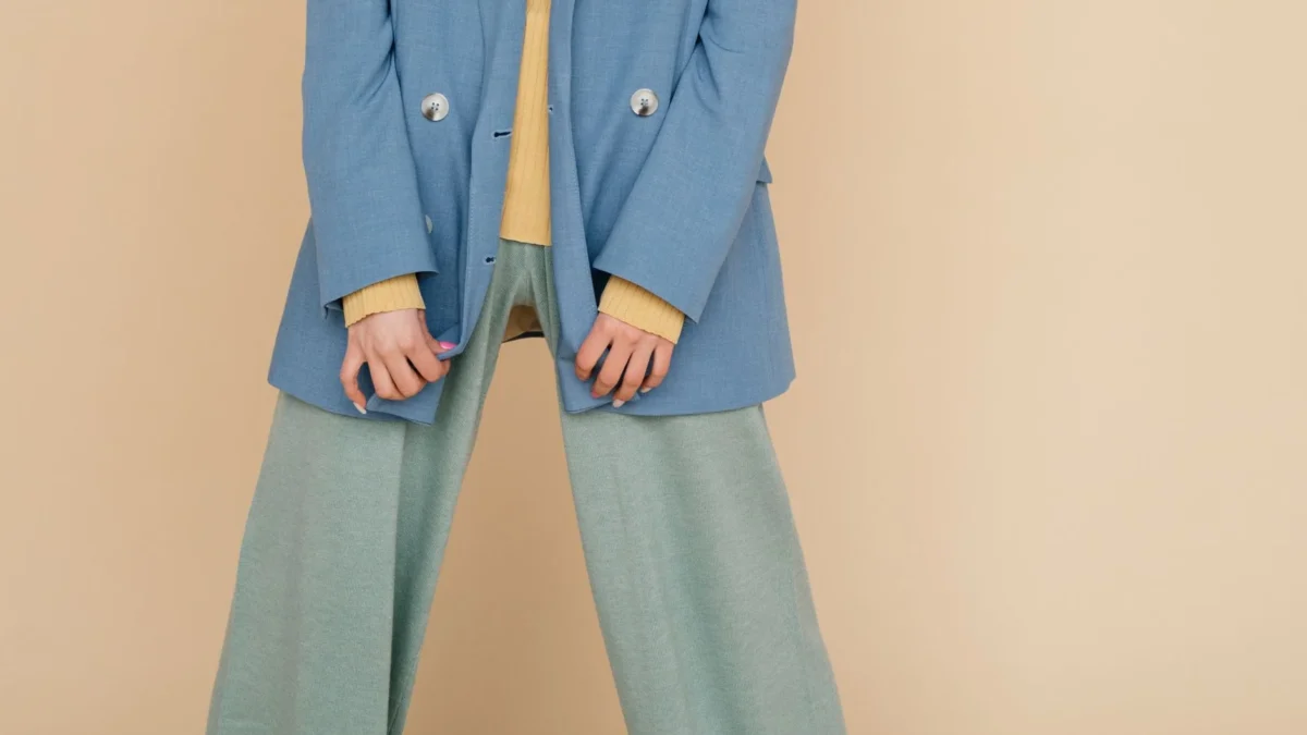 Tren Warna Fashion Paling Populer yang Bikin Penampilan Makin Keren